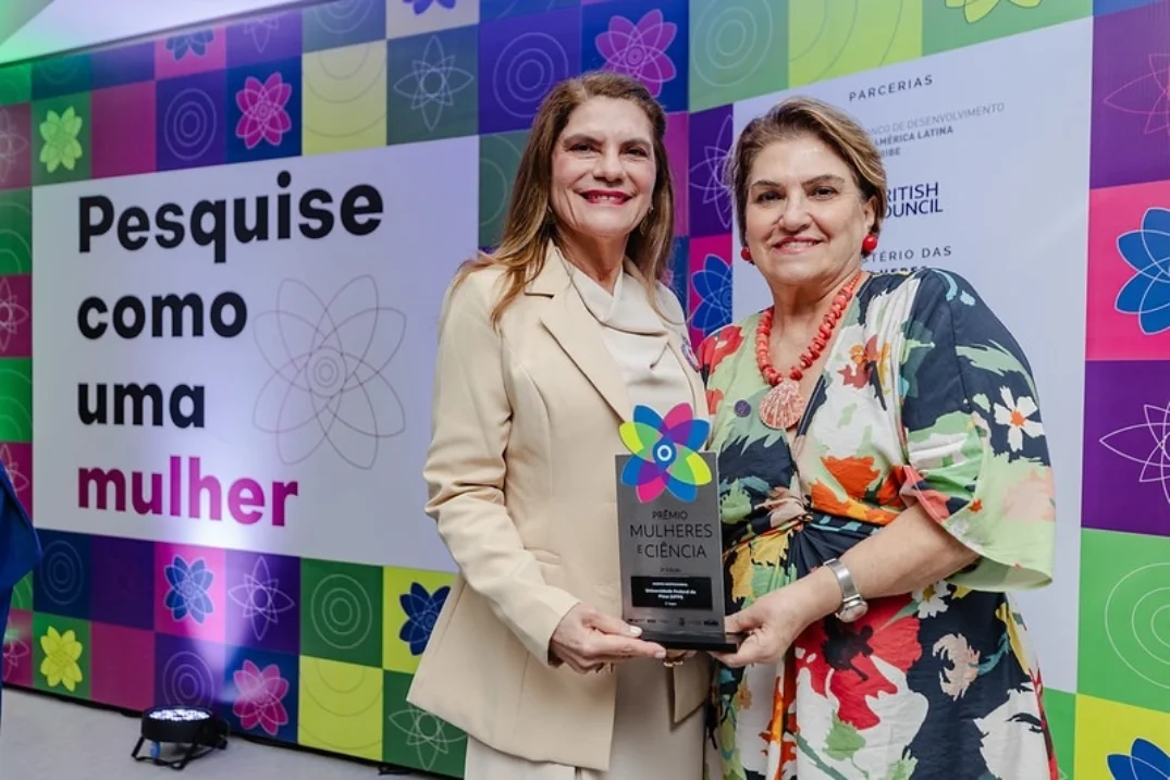 Nadir Nogueira recebeu o Prêmio Mulheres e Ciência do CNPq, na categoria Mérito Institucional.