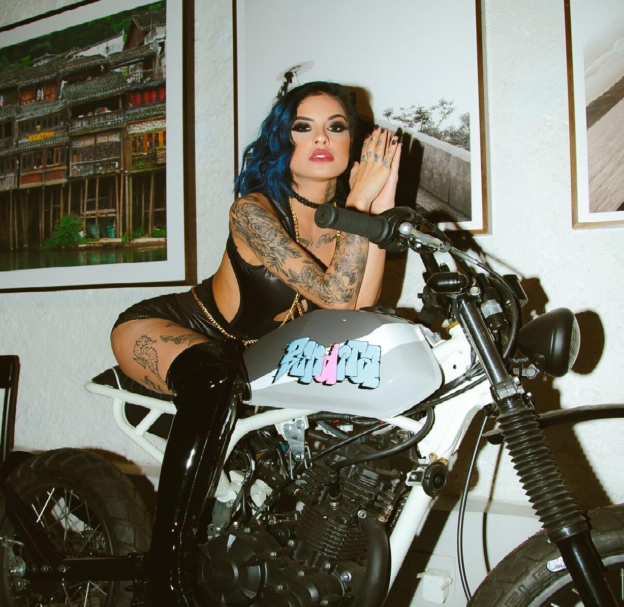 Tati Zaqui