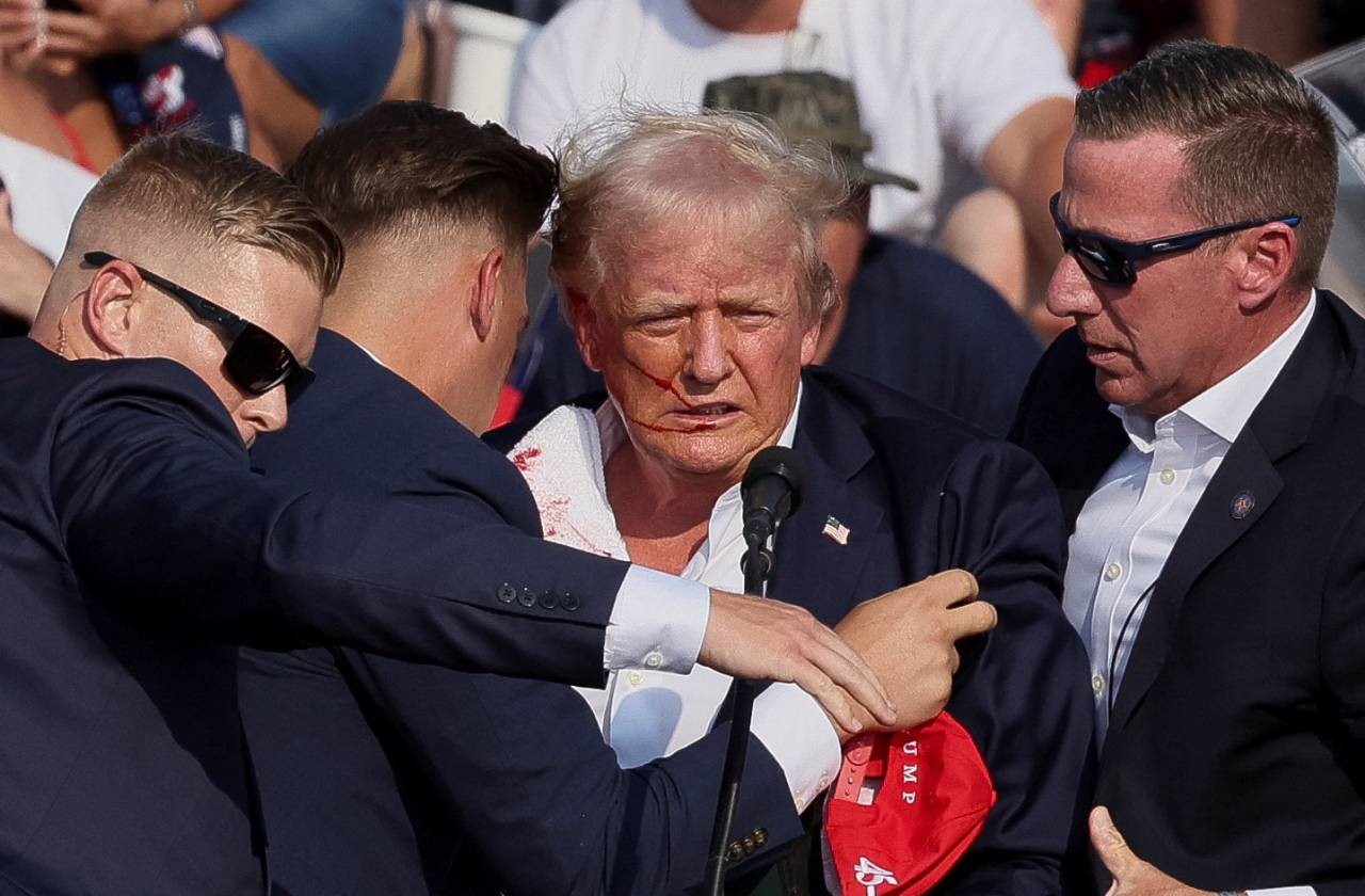 Democratas contrataram pistoleiros?