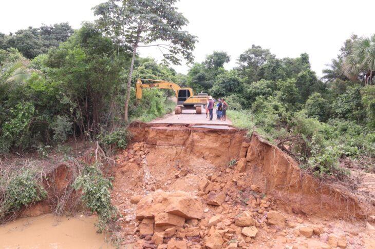 Obra de recuperação em rodovia de Uruçuí