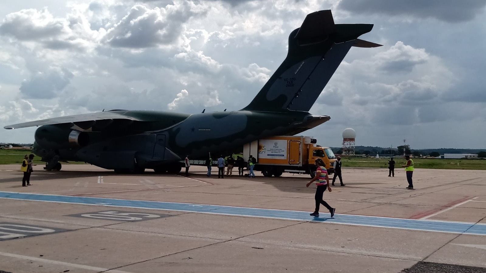 Vacinas para as primeiras imunizações no Piauí acabam de chegar em Teresina