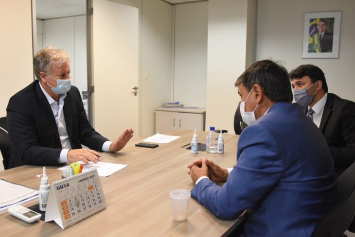 Wellington Dias em audiência com representante do Ministério da Saúde
