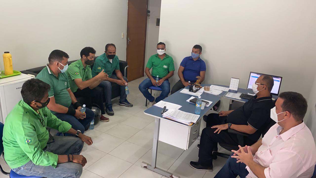 Reunião para definir fim da greve