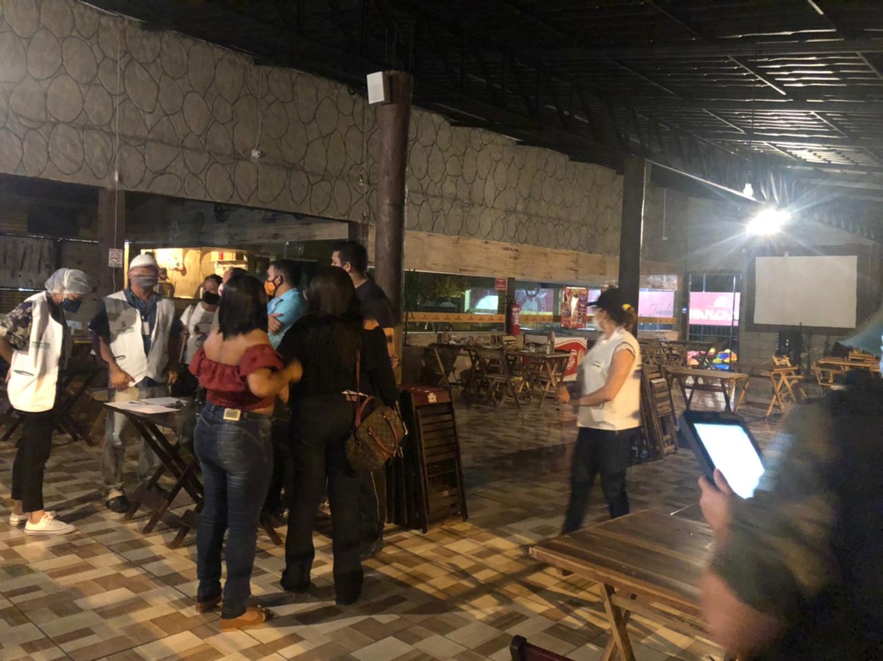 PM fiscalizou bares e restaurantes em Teresina