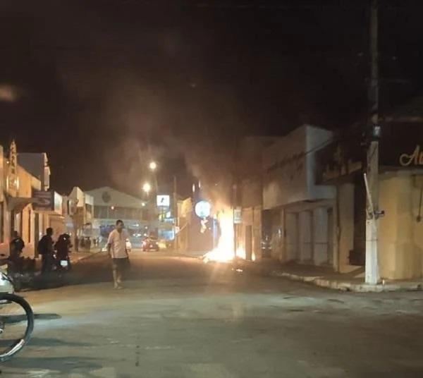 Incêndio em Floriano