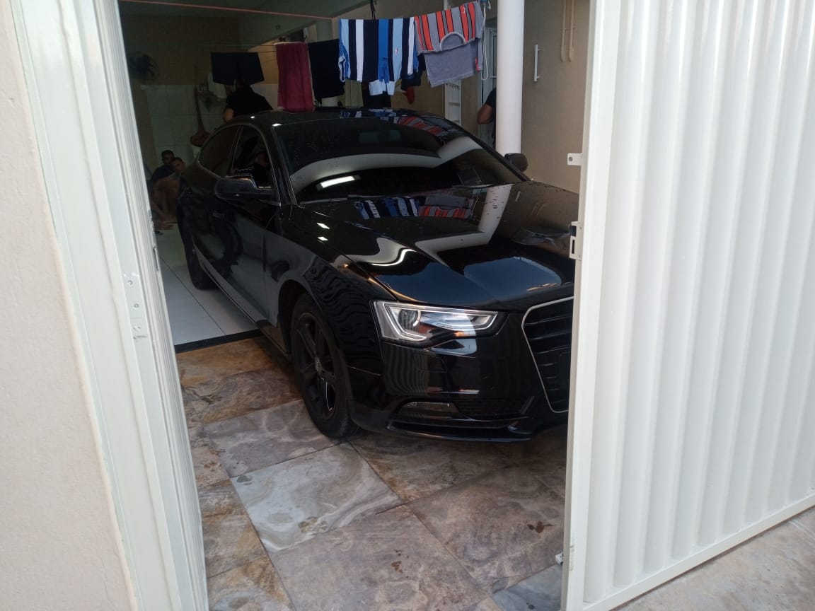 Operação prende suspeitos de roubo de veículos