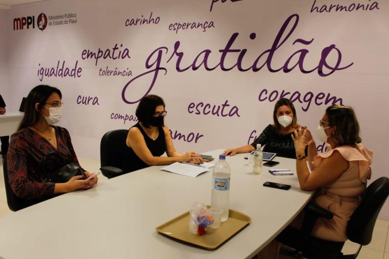 Audiência discute volta às aulas em Teresina