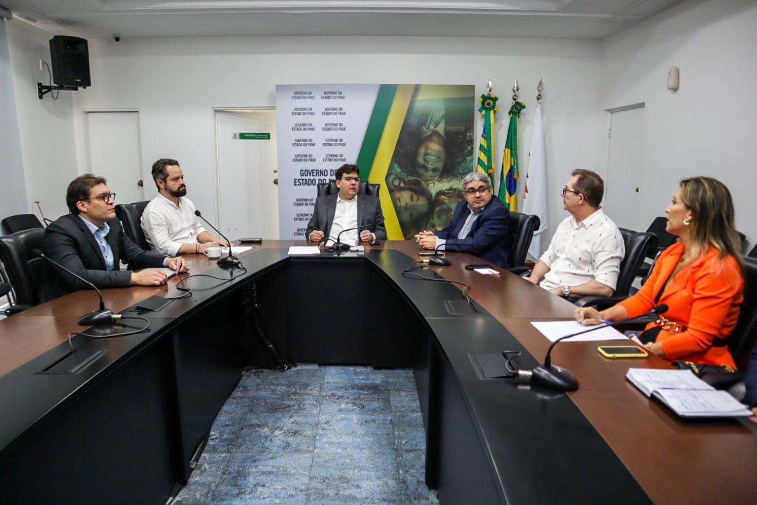 Reunião com equipe da Saúe