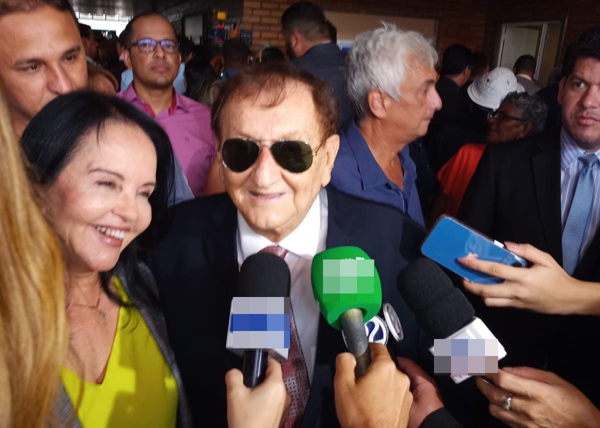 Prefeito Mão Santa e a esposa
