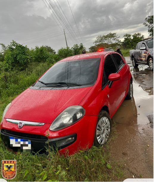 Veículo usado para assaltos