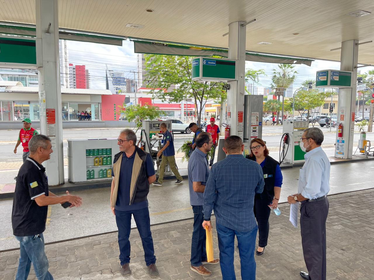 Fiscalização nos postos de combustíveis de Teresina