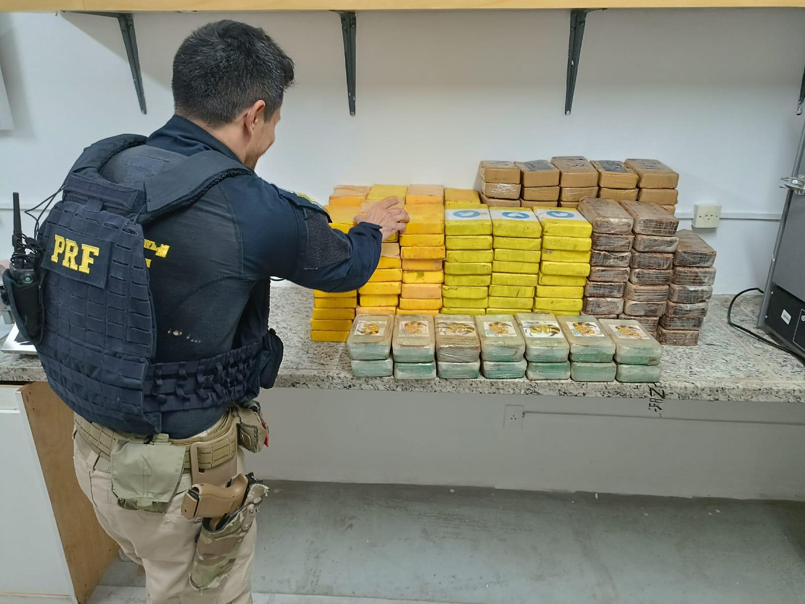 Material estava escondido junto com carne de porco