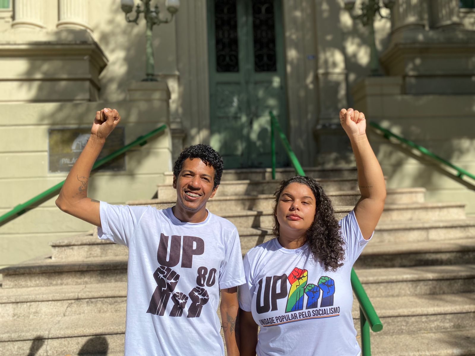 Santiago Belizário e Dara Dalila, pré-candidatos à prefeito e vice-prefeita, respectivamente