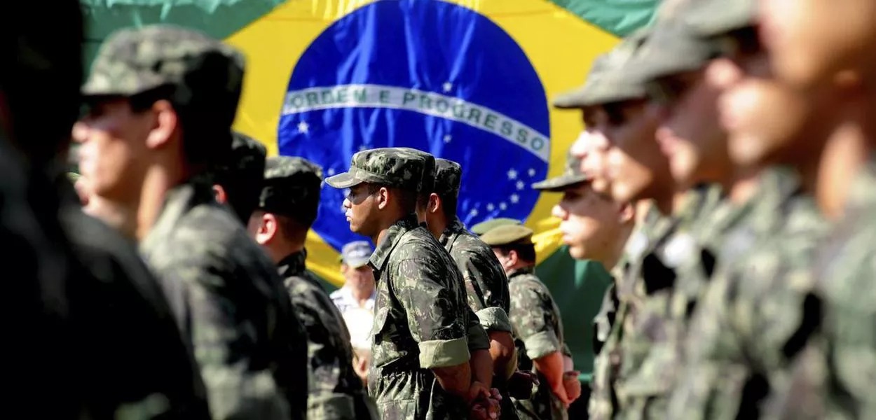 Salários de militares reformados custam 16 vezes mais aos cofres públicos