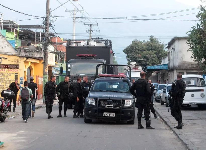 Ocupação da Vila Kenedy pela PM