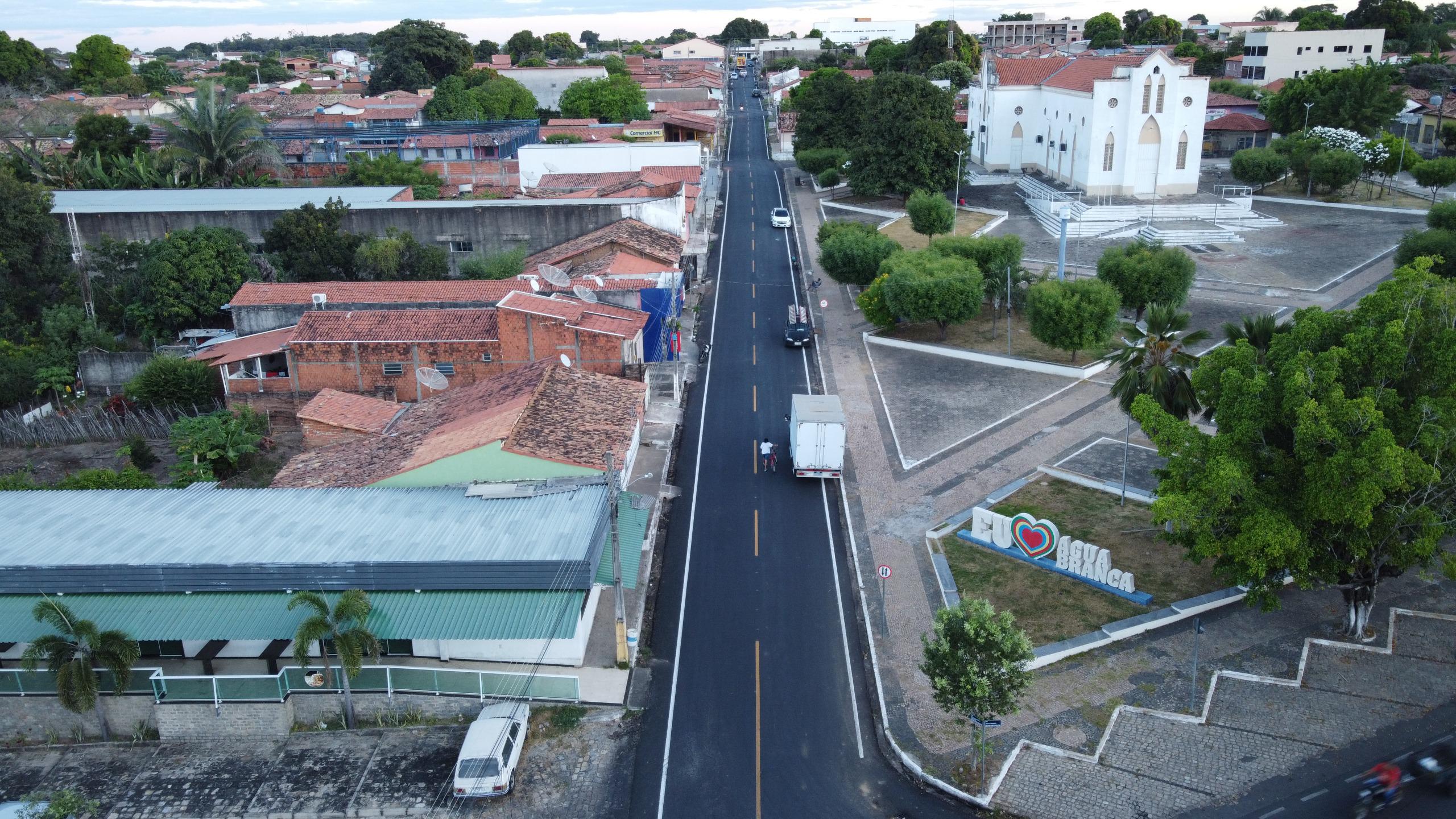 Foto aérea da cidade de Água Branca