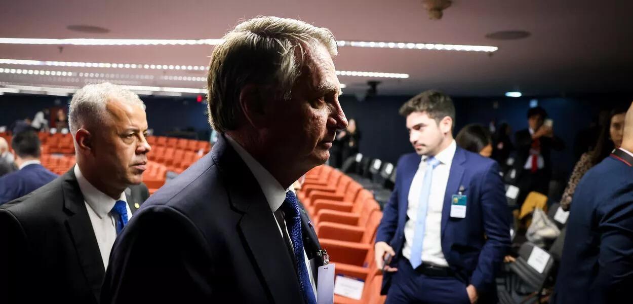 Bolsonaro pode pegar até 35 anos de prisão, avaliam advogados de acusados de tentativa de golpe