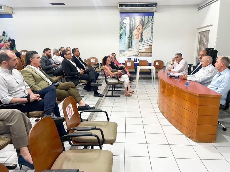 Reunião com representantes do Ministério da Saúde, da Sesapi, da FMS e do São Marcos