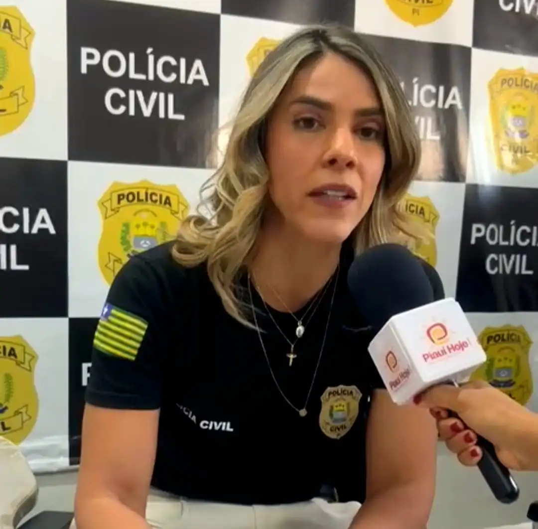 Delegada Nathalia Figueiredo concedendo entrevista ao Portal Piauí Hoje