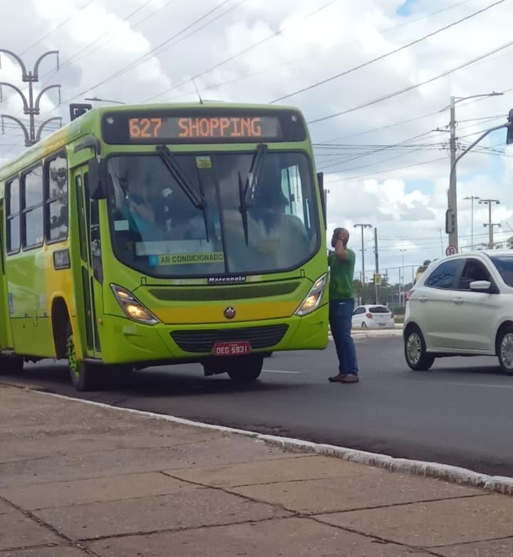 O crime ocorreu dentro de um ônibus coletivo na zona Sul de Teresina