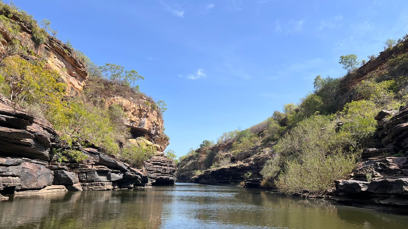 Perca o fôlego com a beleza exuberante do Canyon do Rio Poty