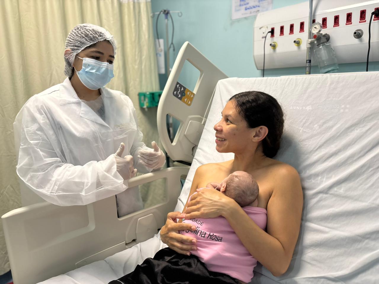 Profissionais de saúde participam de simpósio sobre prevenção de infecções hospitalares na Maternidade Dona Evangelina Rosa