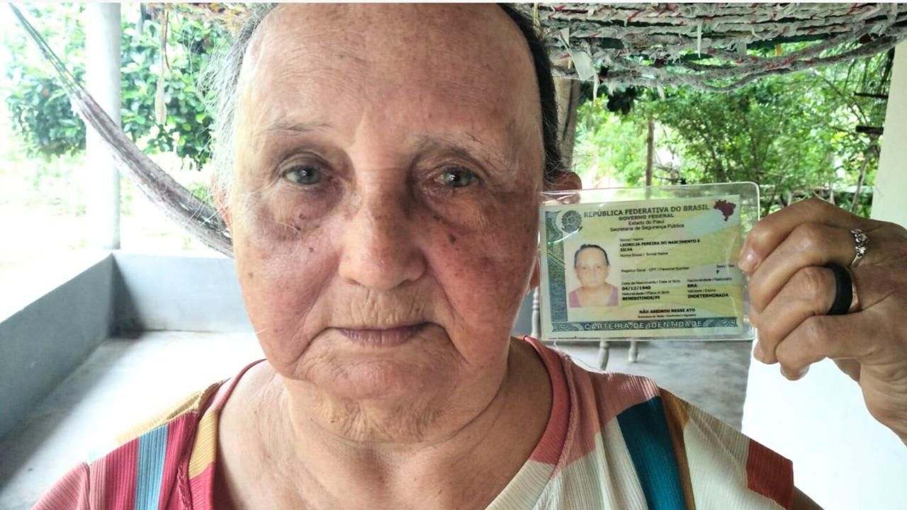Nova Carteira de Identidade Nacional será obrigatória para acesso a benefícios do INSS a partir de 2026.