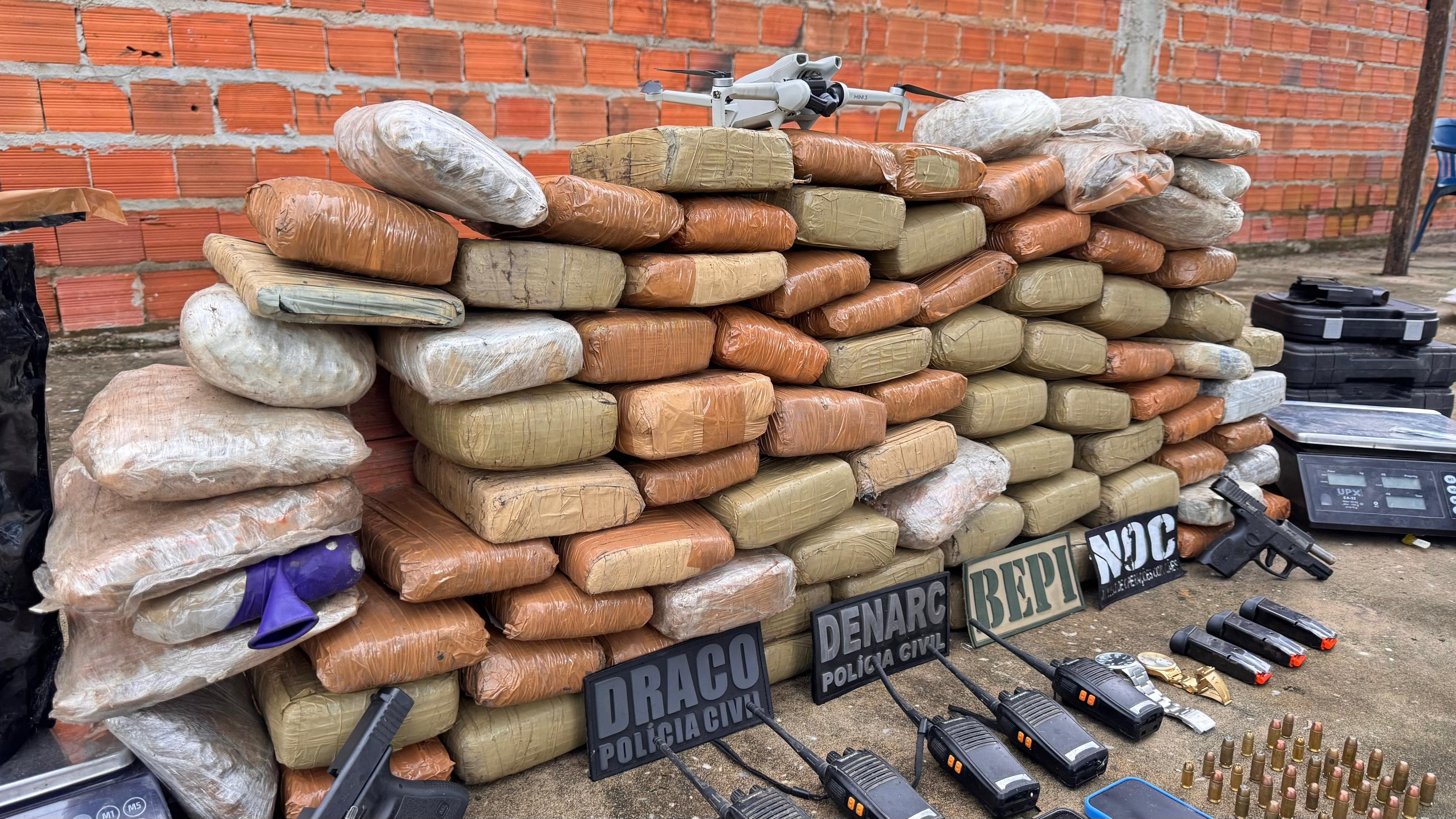 Quase 100 quilos de drogas é aprendida em sítio em Caxias (MA)