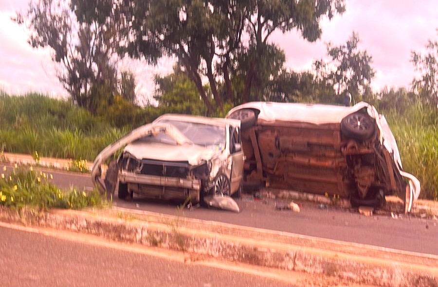 Motorista invade contramão e provoca acidente na zona Sul de Teresina