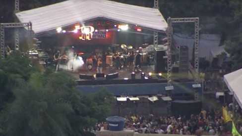 Cantor Belo é preso por fazer show clandestino