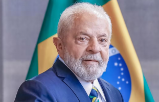 Documentário sobre o presidente Lula é aclamado no Festival de Cannes