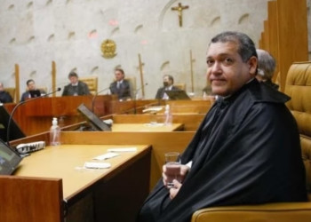 Nunes Marques vota contra habeas corpus que tenta evitar prisão de Bolsonaro