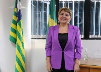 Juíza Júnia Maria toma posse como nova Ouvidora do TRE-PI