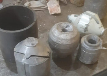Técnicos do Ipen identificam cilindros de blindagens de material radioativo em Itaquera-SP