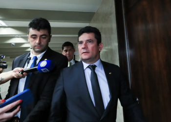 TSE suspende julgamento de recurso que pode resultar na cassação de Sergio Moro