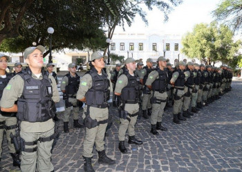 Com aumento de movimento, PM reforça policiamento nos centros comerciais do Piauí