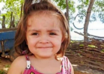 Menina de 1 ano e 9 meses morre afogada em barreiro no quintal de casa no Piauí