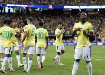 Copa América: Brasil enfrenta Colômbia em busca da liderança no Grupo D nesta terça