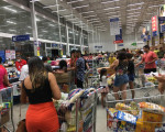 Por medo do coronavírus, teresinenses lotam os supermecados