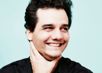 Wagner Moura passa por nova cirurgia nos olhos