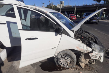 Acidente de trânsito na Avenida Marechal Castelo Branco em Teresina