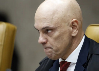 Todos por Moraes e pela democracia