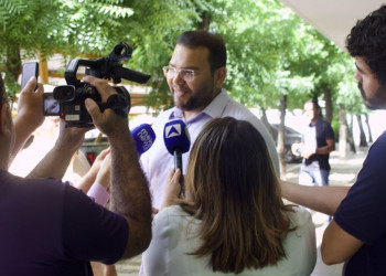 Presidente da CPI do Lixo abandona cargo e aponta omissões em relatório