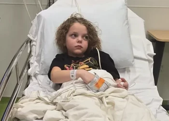 'Devastador': médicos investigam menina de seis anos que está “encolhendo