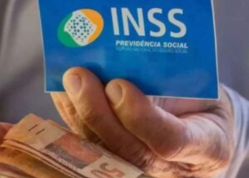 Governo antecipa 13º para aposentados e pensionistas do INSS; veja calendário