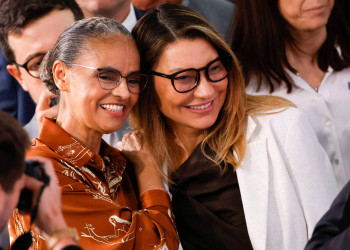 Com o avanço dos direitos femininos, mulheres votam mais na esquerda e homens na direita