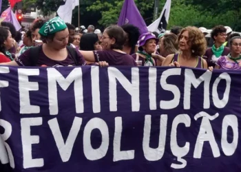 70% dos brasileiros dizem que homens são exigidos demais para apoiar a igualdade feminina