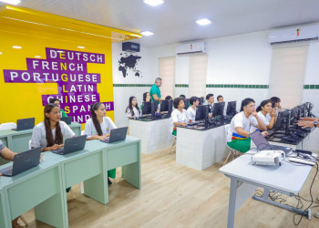 Centro Cultural de Línguas celebra 20 anos como referência no ensino gratuito de idiomas