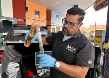 Imepi multa postos de combustíveis por fraudes em Teresina, Altos e União