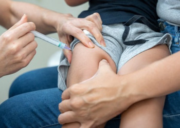 Casos de coqueluche nas Américas cresceram cerca de 6 vezes entre 2023 e 2024, diz OPAS